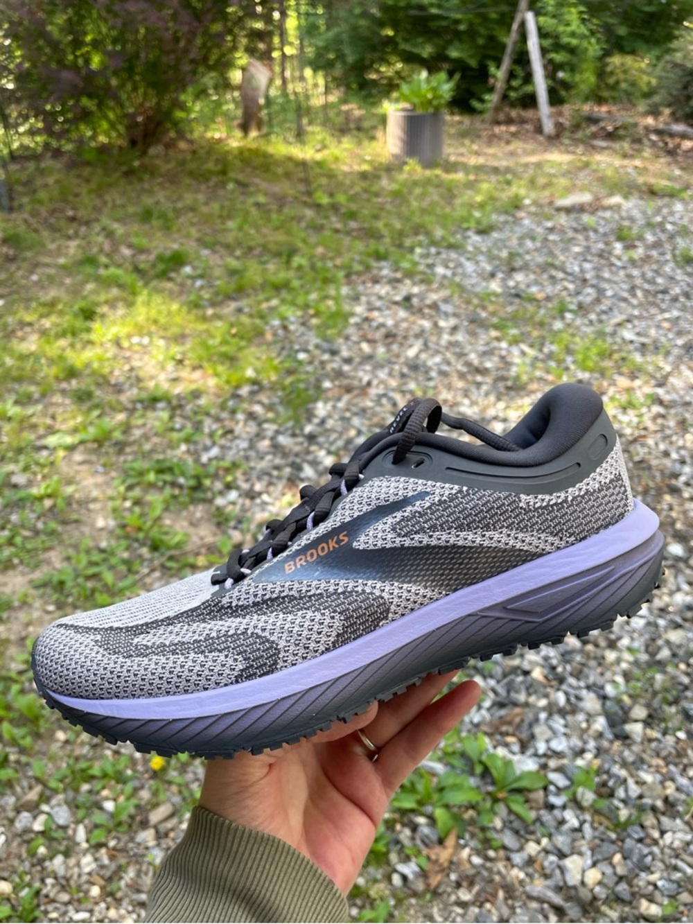 New Brooks Revel 7 Gray Running Shoes Size 8
